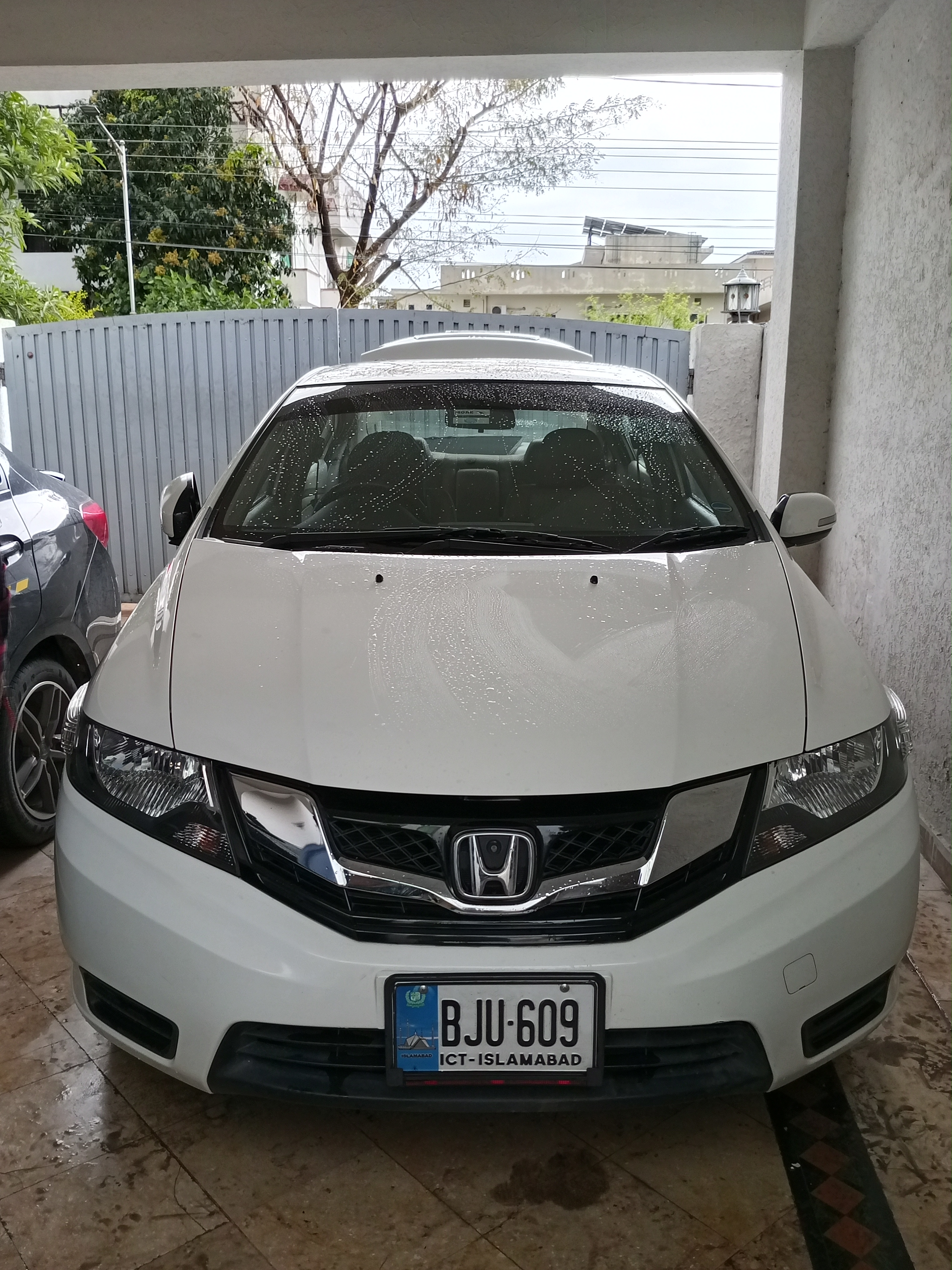 Main Car Image