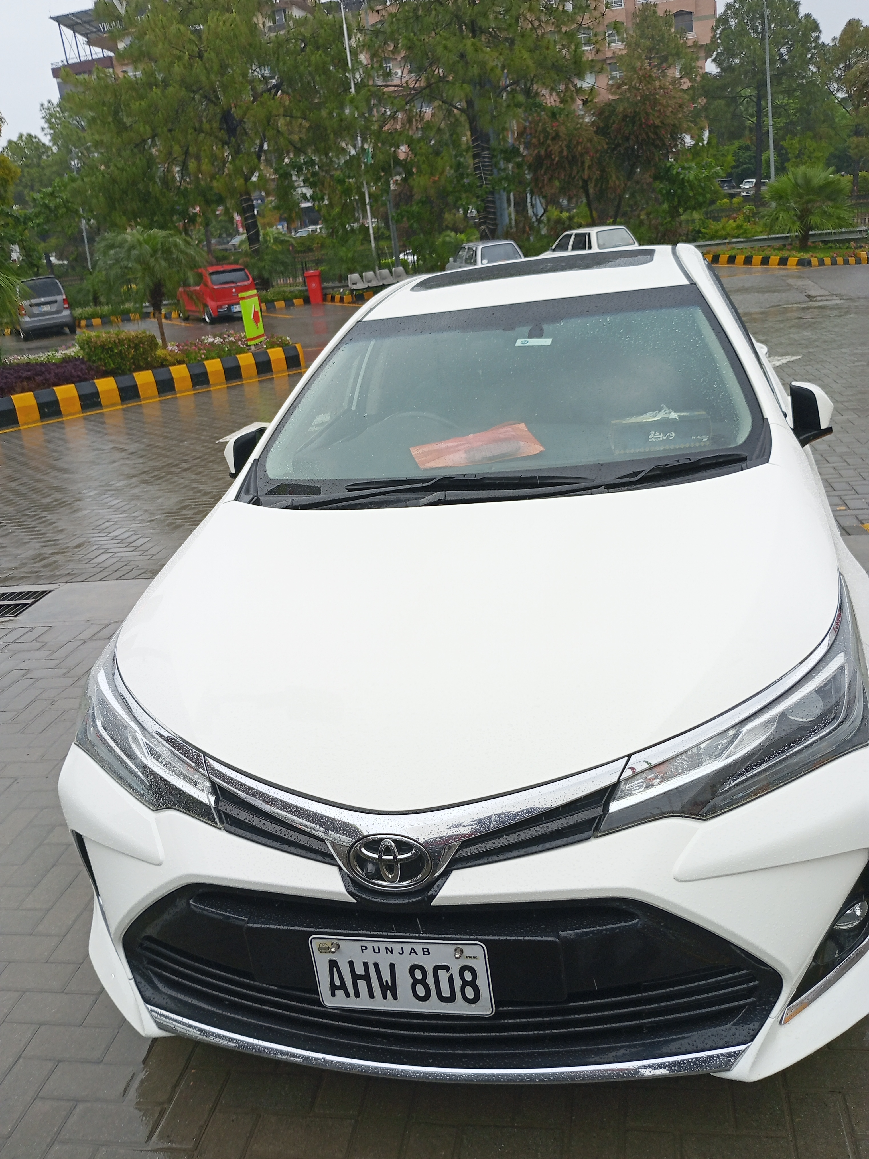 Main Car Image